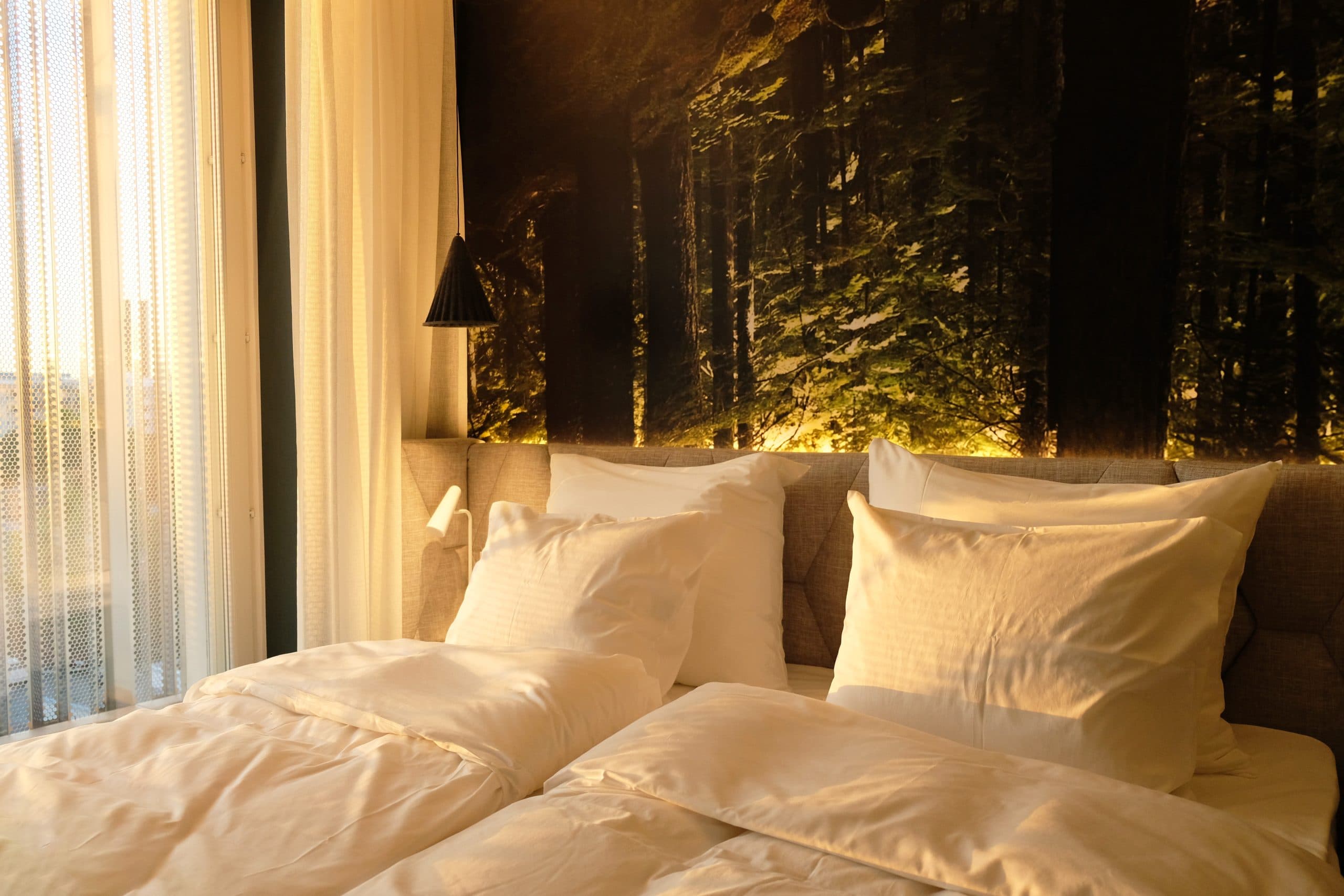 fragment-of-bedroom-with-bedside-table-reading-la-2026-01-07-00-26-45-utc